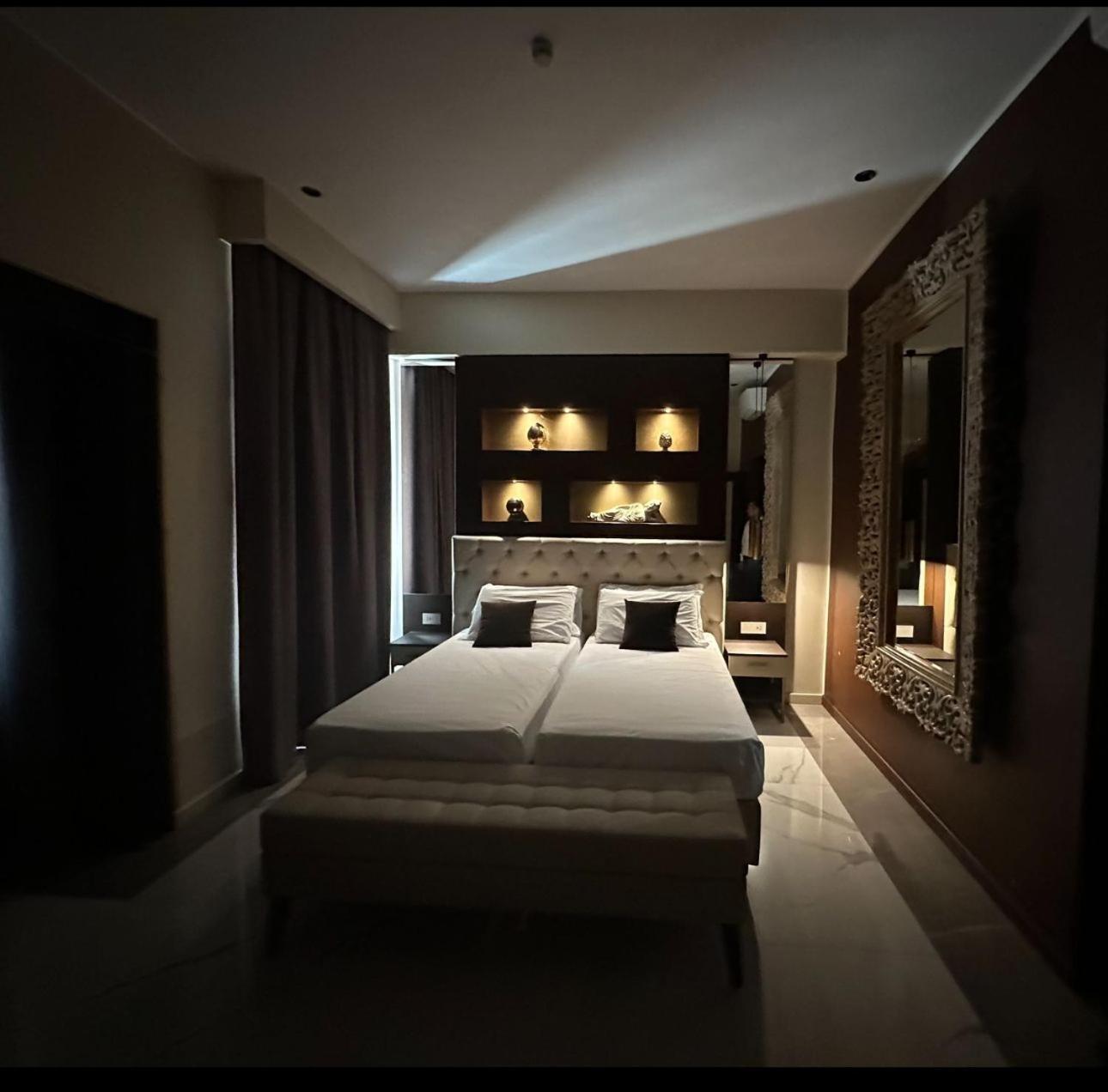 Adelaide Suite Dreams Rom Exterior foto