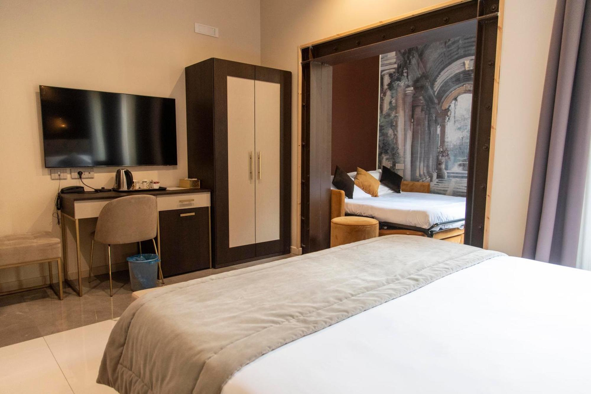 Adelaide Suite Dreams Rom Exterior foto